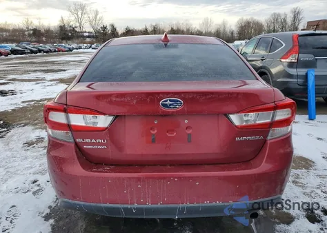 2018 Subaru Impreza Premium Plus z USA, uszkodzony, nr VIN 4S3GKAD67J3620552